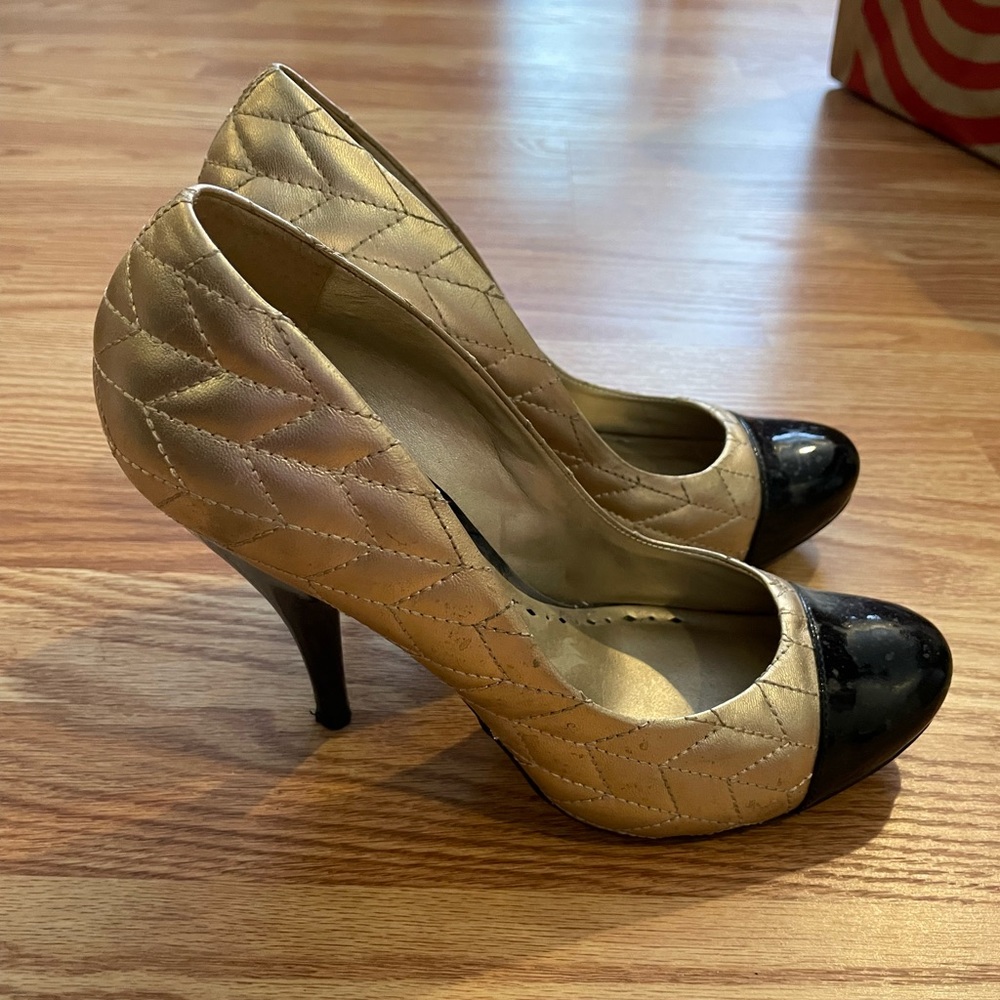 BCBG Girls Gold Quilted Heels - Size 8.5